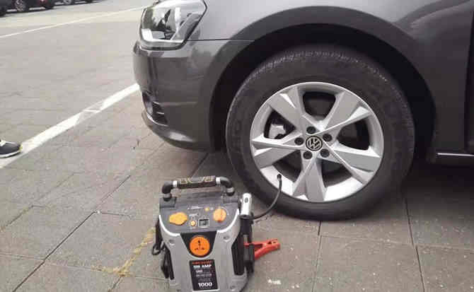 西宁汽车搭电案例